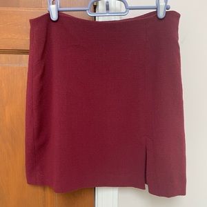 BCBGeneration maroon mini skirt with side zipper